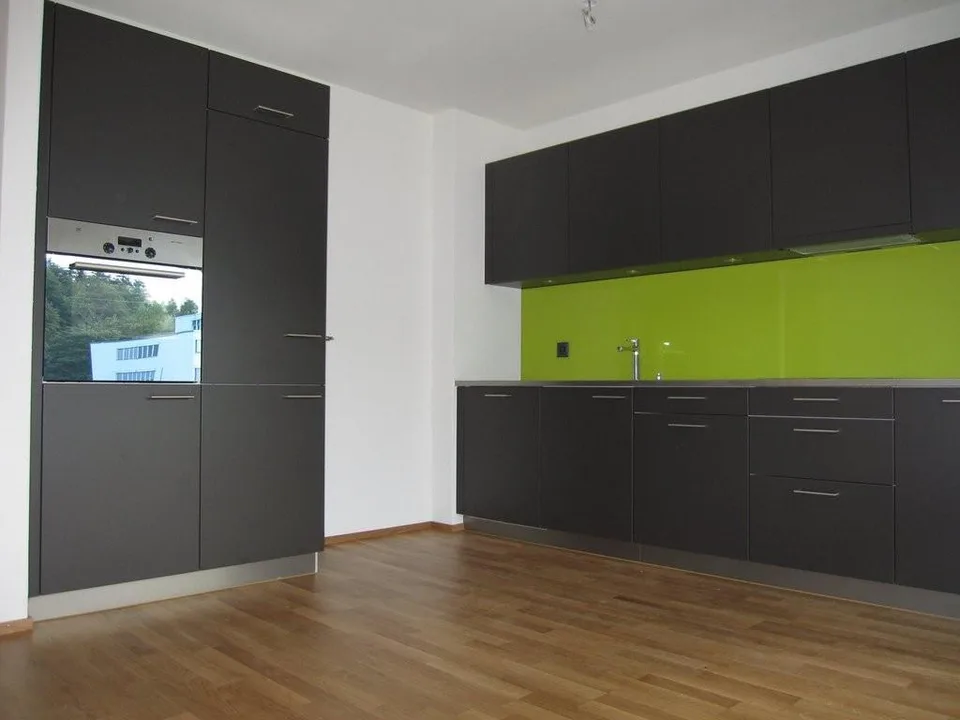 Nähe WestSide: Moderne Familienwohnung inkl. 2 Balkonen
