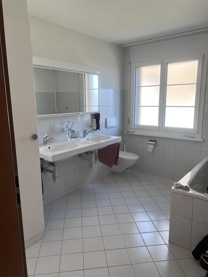 Helle und gepflegte 4.5-Zimmer Wohnung zu vermieten