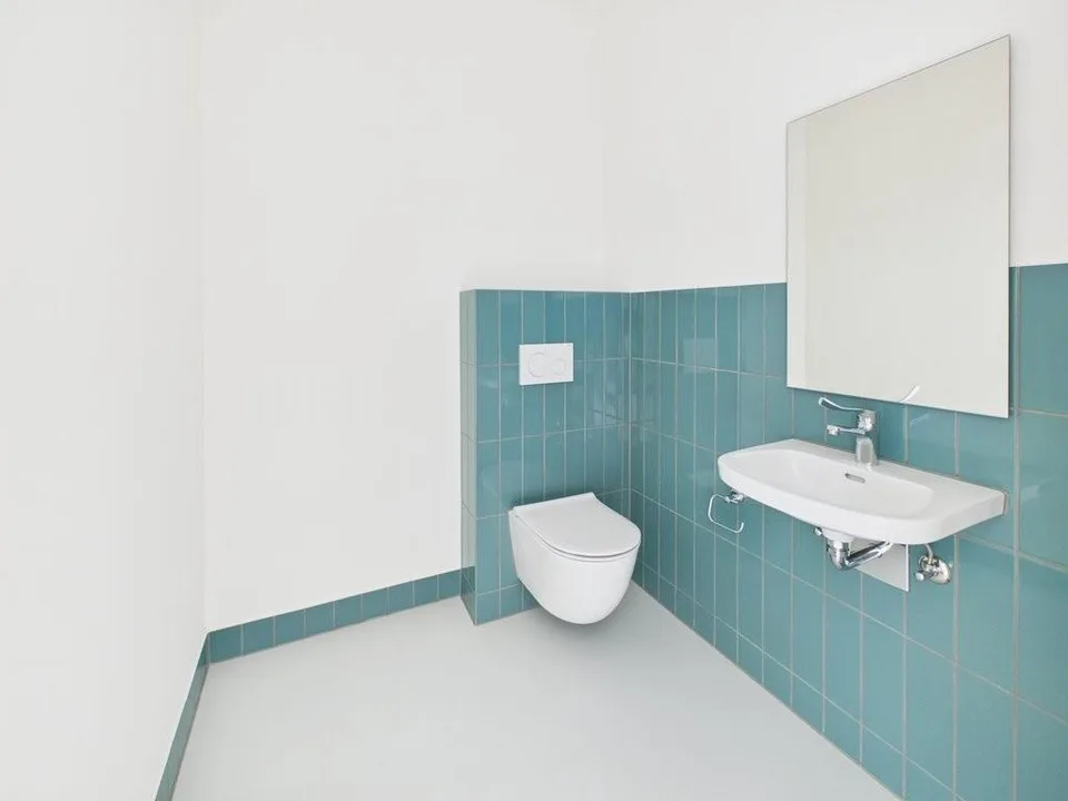 attraktive und bezugsbereite Büro-/Ladenfläche