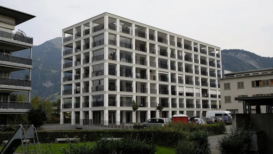 moderne, exklusive 1.5 Zimmer-Wohnung 5. OG