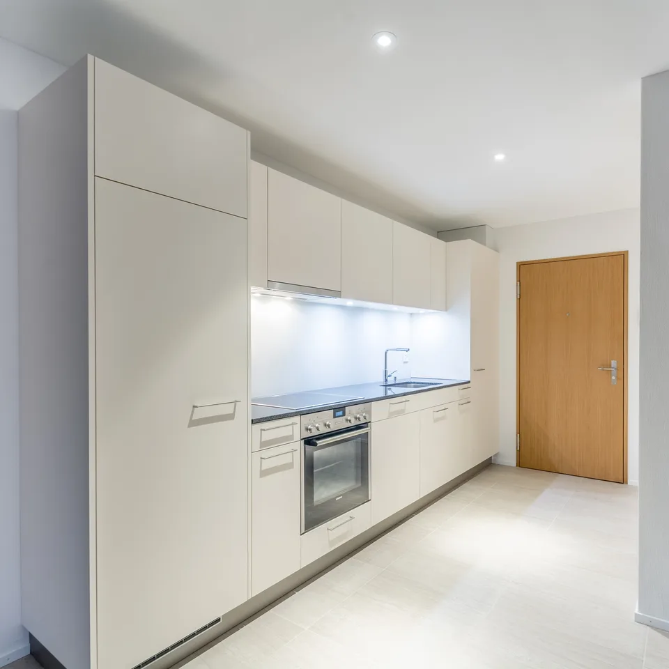 moderne, exklusive 1.5 Zimmer-Wohnung 5. OG