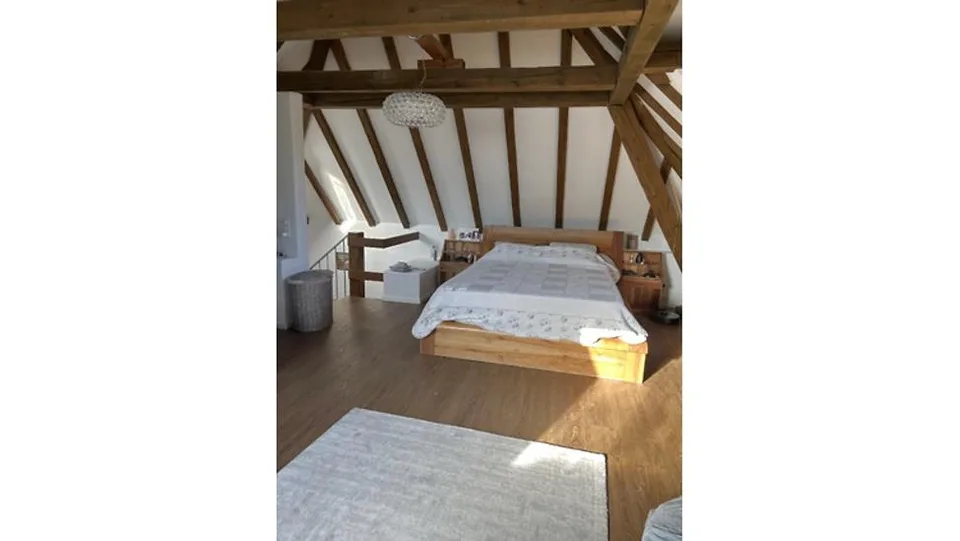 MAISON 6½ PIÈCES À LA NEUVEVILLE (BE), MEUBLÉ, DURÉE DÉTERMINÉE