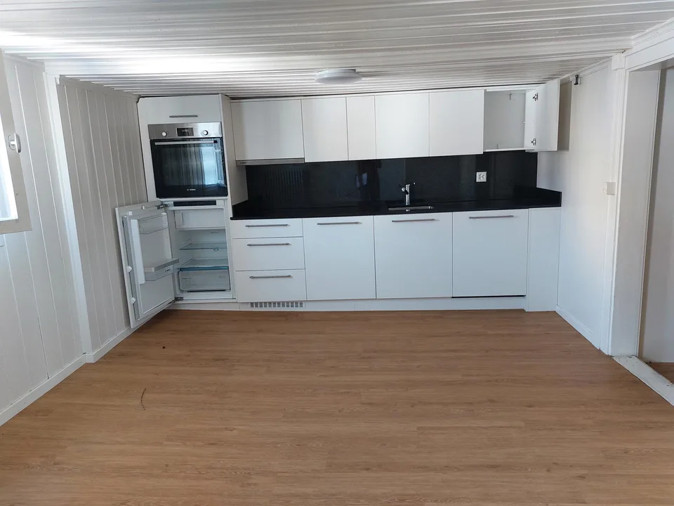 Renovierte 2.5 Zimmer Dachwohnung in der Altstadt zu vermieten