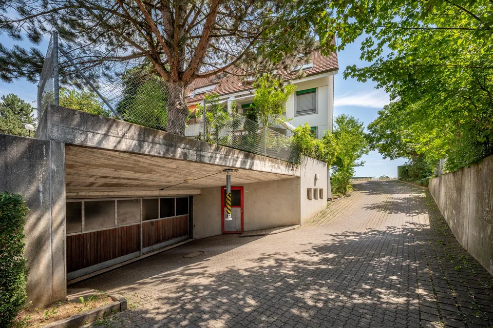 Einstellplatz zu vermieten