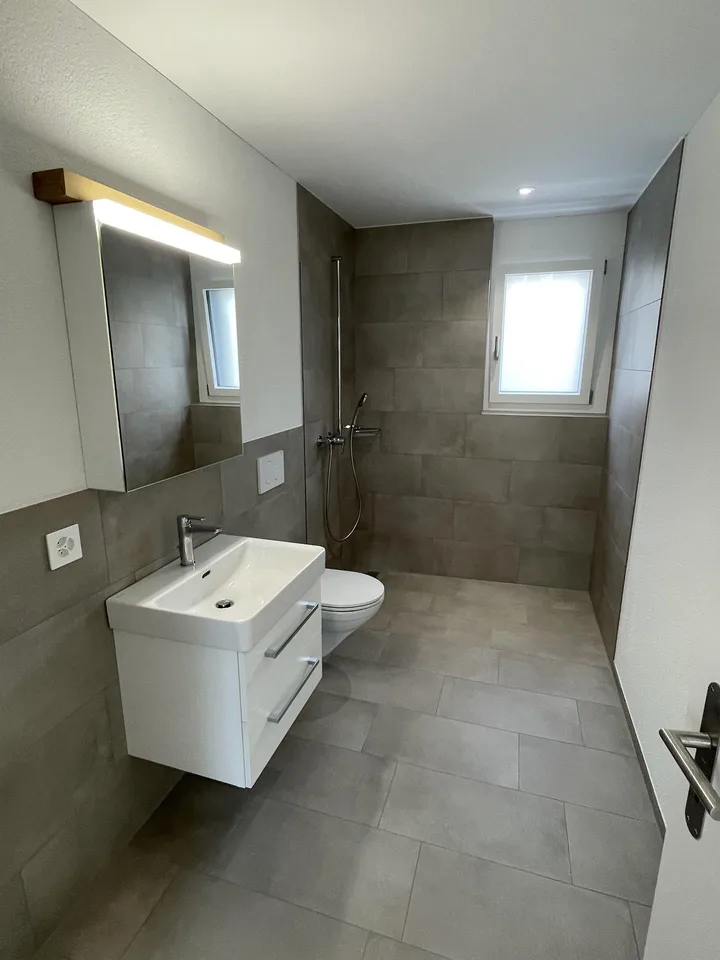 First-time rental of a modern 3.5-room new building apartment