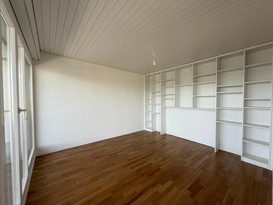 2.5 Zimmer-Dachwohnung mit Weitsicht auf den Zugersee