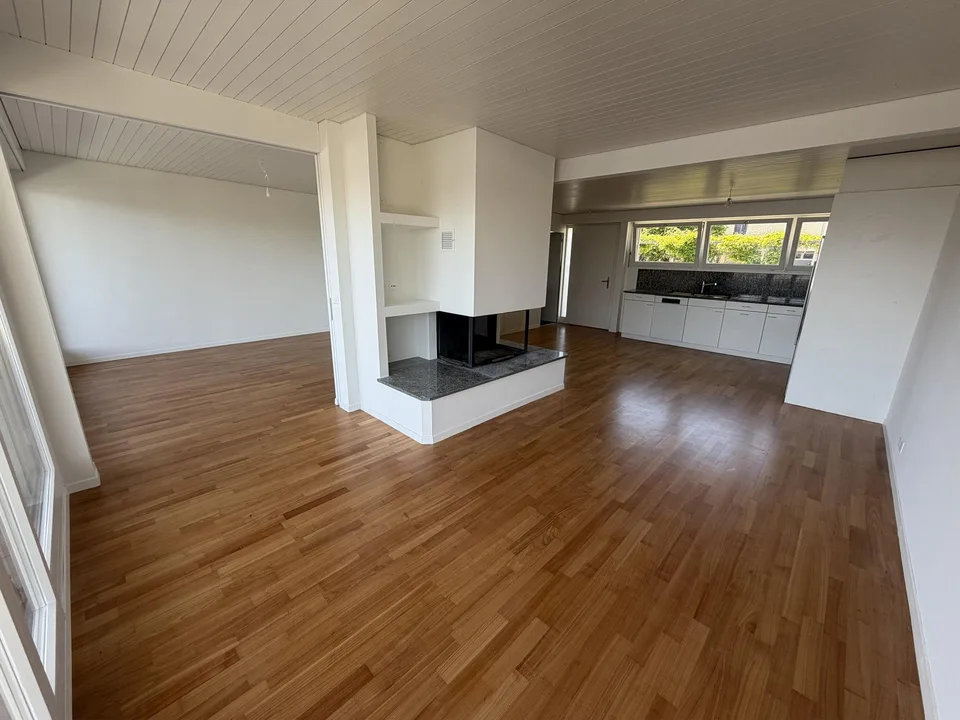 2.5 Zimmer-Dachwohnung mit Weitsicht auf den Zugersee