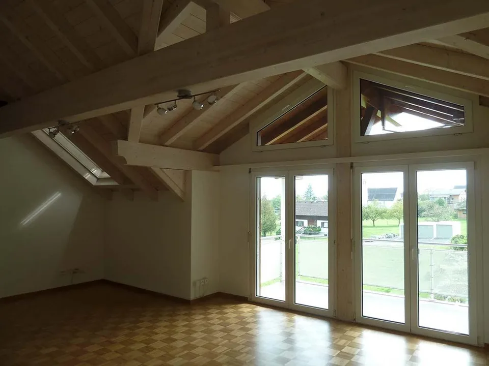 Dachwohnung West - 31/2 Zimmer – rollstuhlgängig