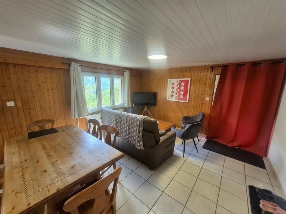 EUSEIGNE - DUPLEX DE 4.5PCES AVEC TERRASSE ET MAGNIFIQUE VUE