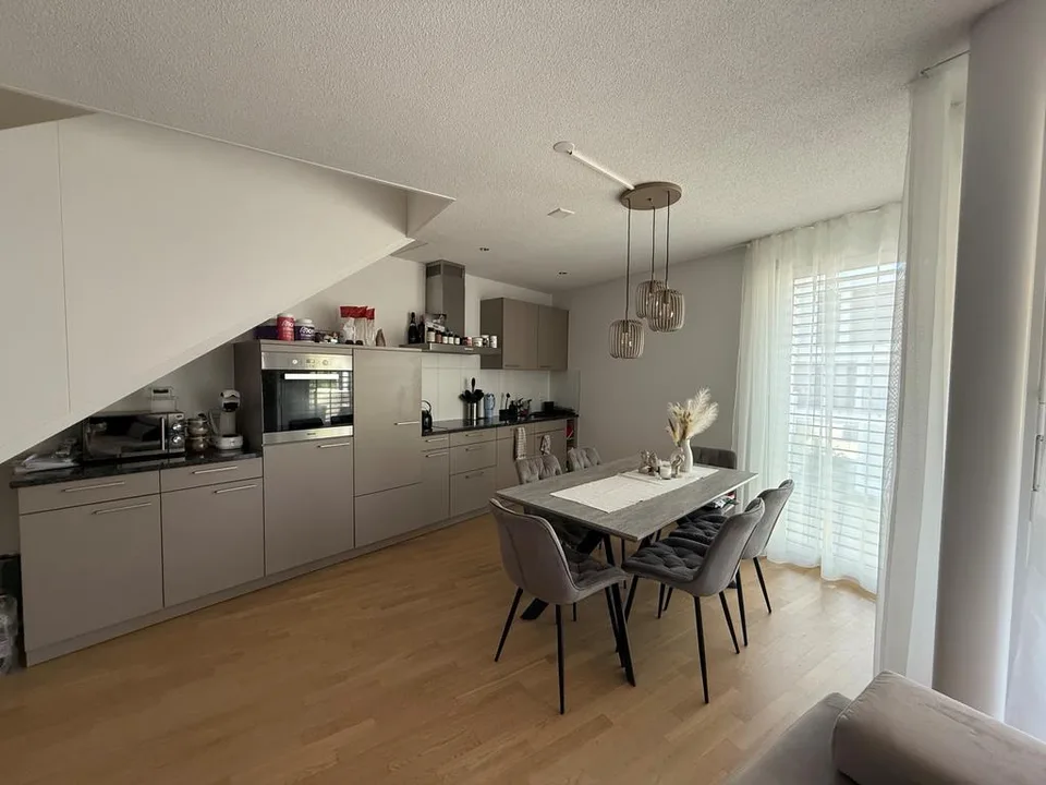 Moderne Maisonettwohnung zu vermieten
