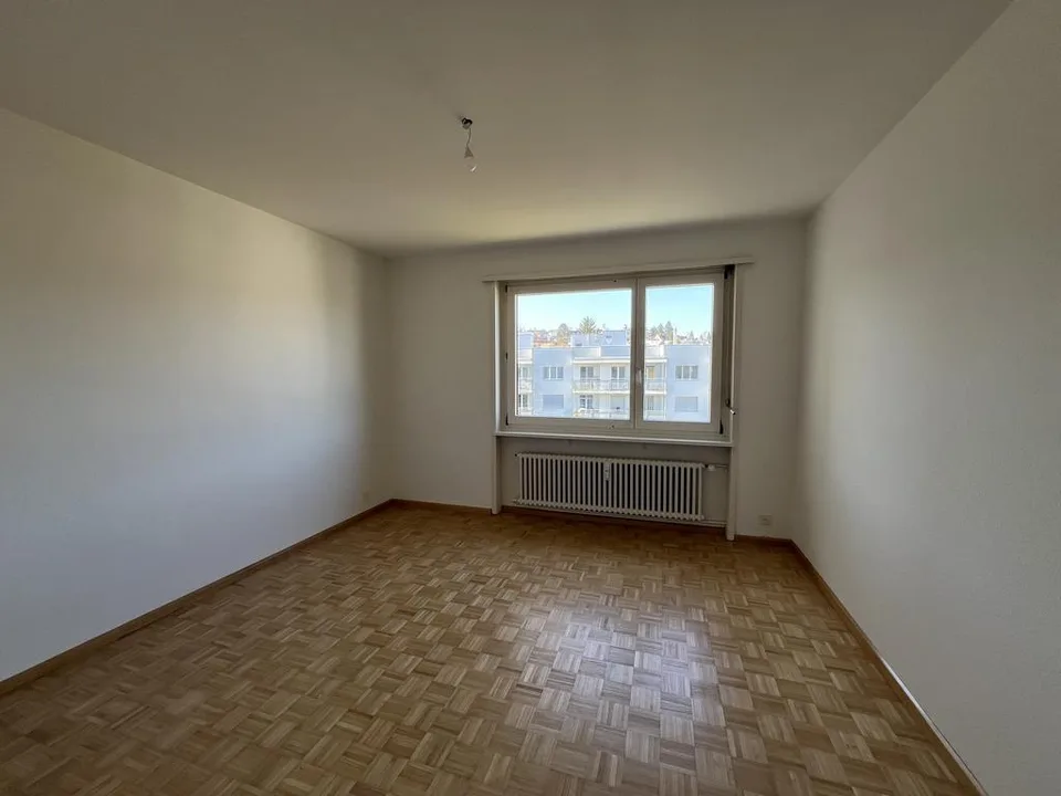 Freundliche Familienwohnung an bester Lage in Binningen