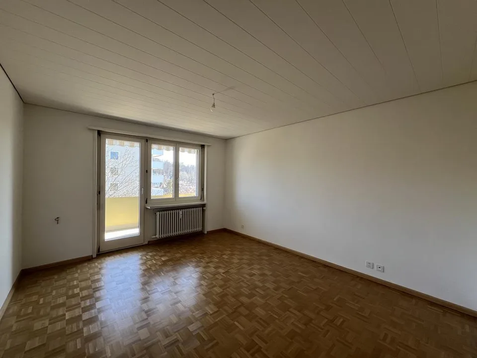 Freundliche Familienwohnung an bester Lage in Binningen – Foto 6 von 8