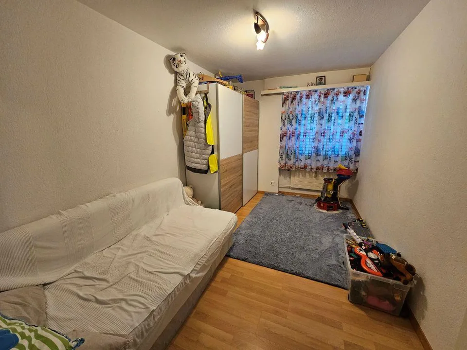 Moderne 5 ½ Zimmerwohnung Hochparterre