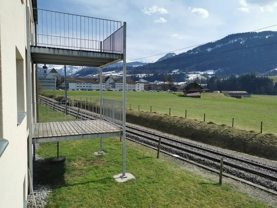Helle 4 - Zimmerwohnung mit traumhafter Aussicht in Neu St. Johann – Foto 8 von 11