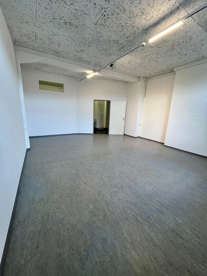 Büro / Praxis /  Atelier im Gewerbepark 35m2