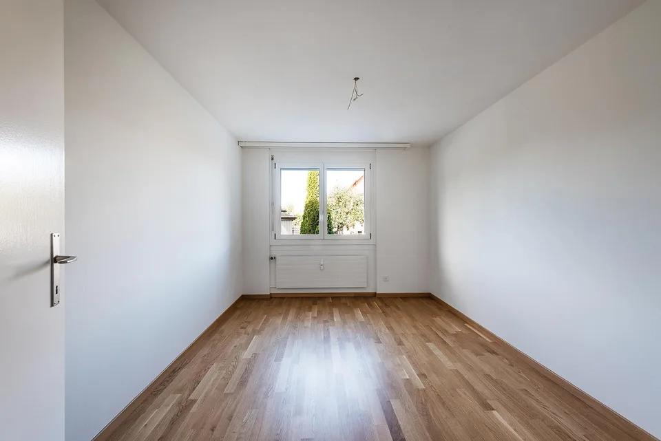 Topmoderne, helle 3.5-Zi-Wohnung mit Tresenküche und: Säntisblick – Foto 11 von 11