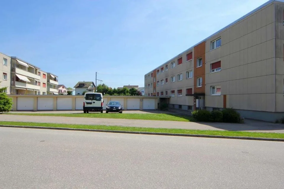 Günstiger Aussenabstellplatz in Biberist
