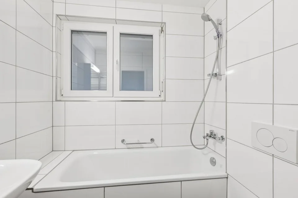 EG-Wohnung - renoviert - ideale Lage