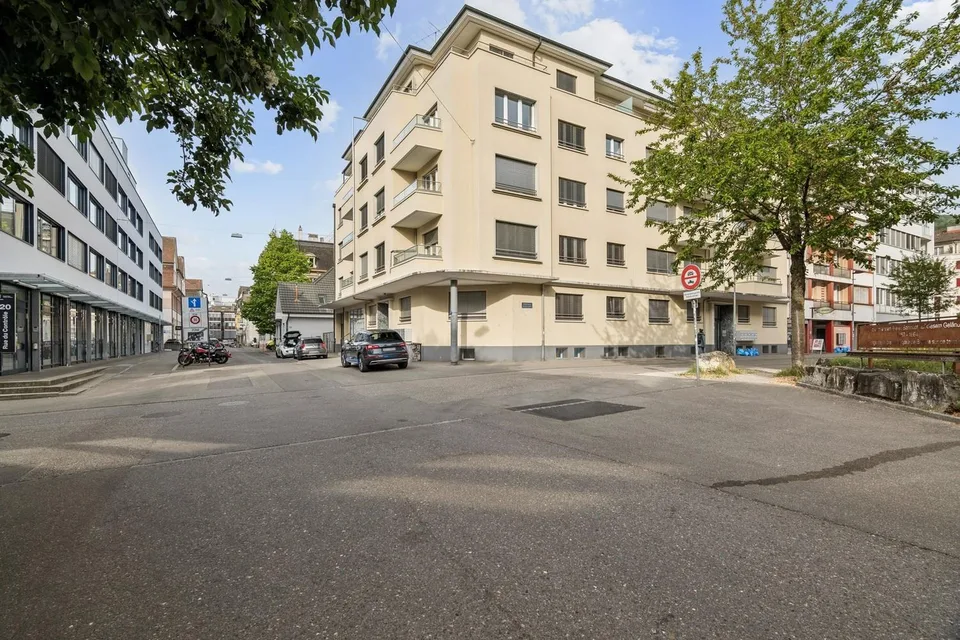 EG-Wohnung - renoviert - ideale Lage