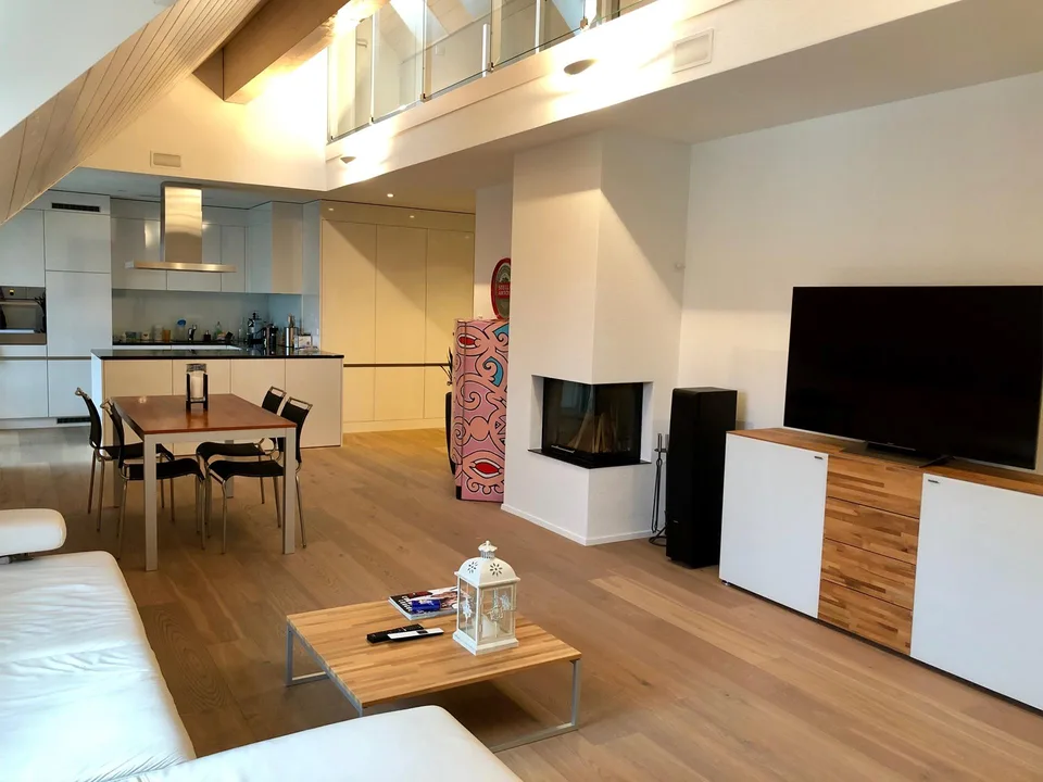 Einzigartiger Wohntraum mit Galerie – 4.5 Zimmer auf 2 Etagen