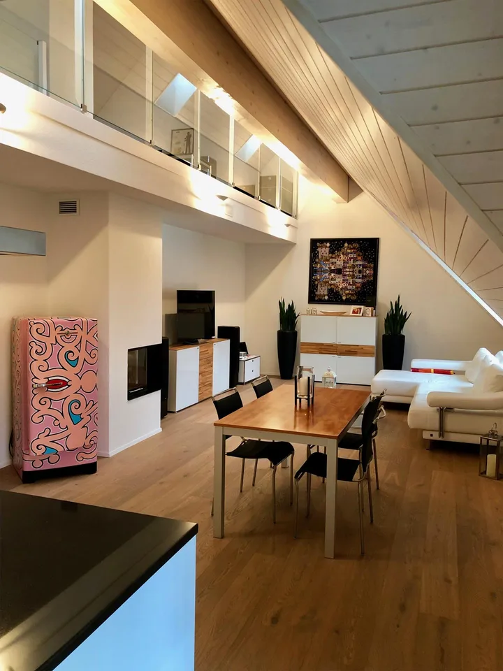 Einzigartiger Wohntraum mit Galerie – 4.5 Zimmer auf 2 Etagen