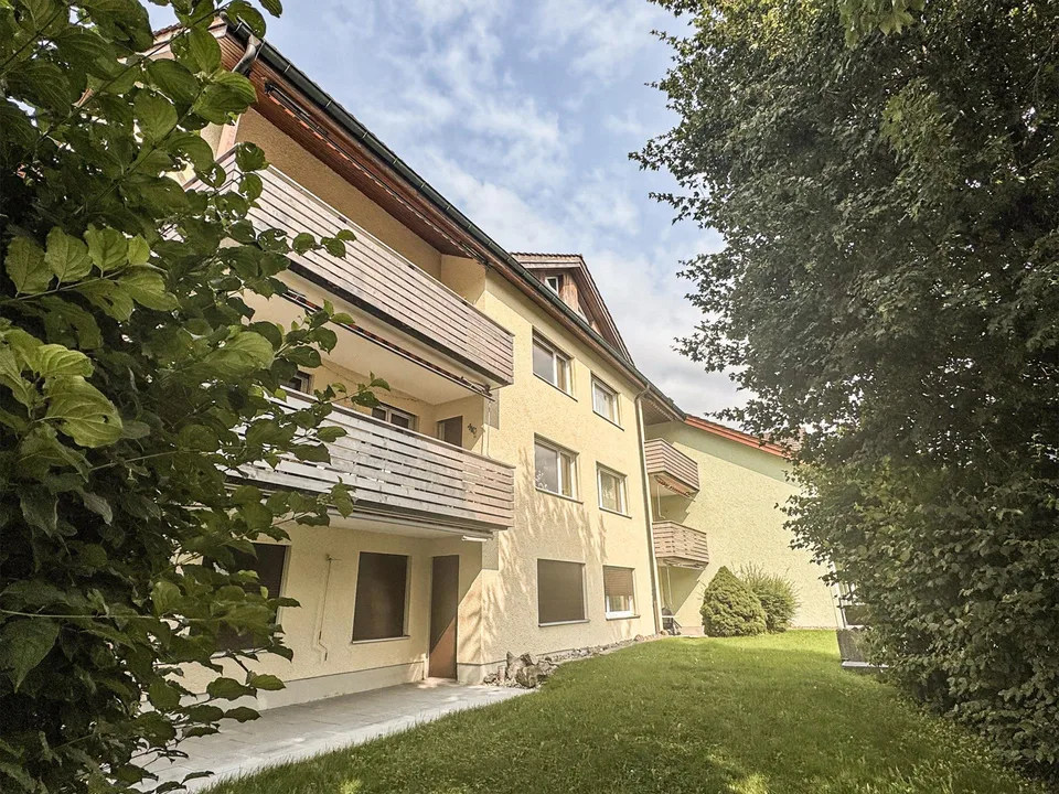 Charmante, teilrenovierte 3.5-Zimmerwohnung mit gemütlichem Si
