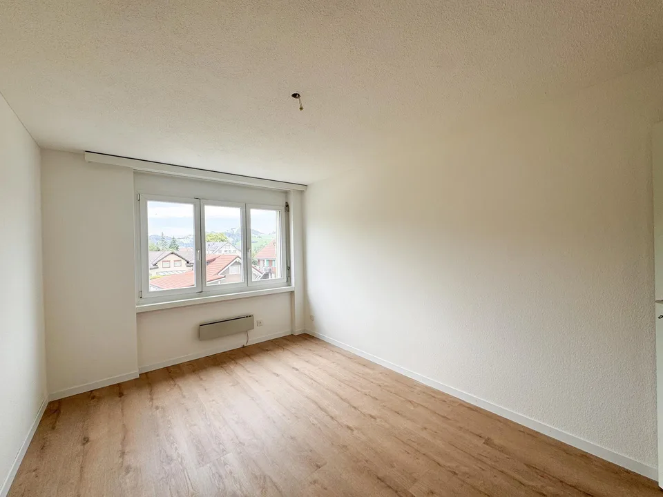 Charmante, teilrenovierte 3.5-Zimmerwohnung mit gemütlichem Si