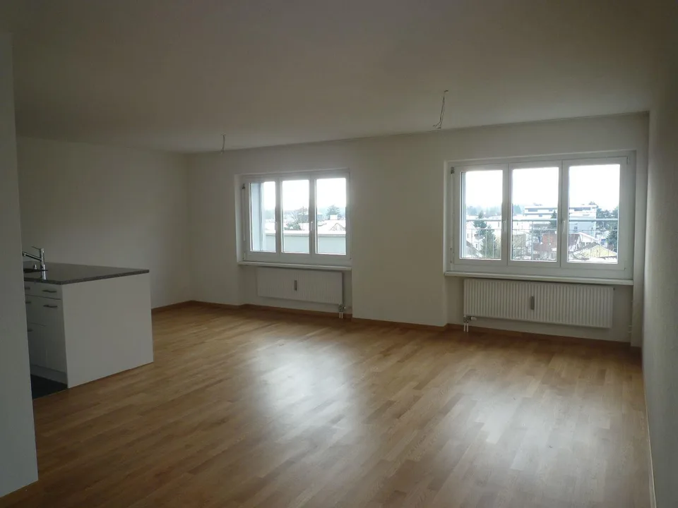 MODERNES WOHNEN MIT GROSSZÜGIGER TERRASSE