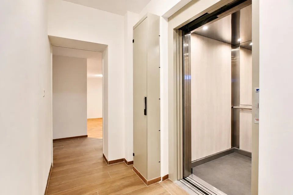 Charmante 3.5-Zimmer-Dachwohnung mit Balkon in Bad Zurzach