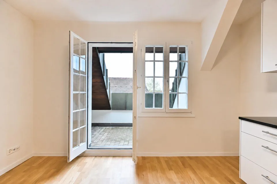 Charmante 3.5-Zimmer-Dachwohnung mit Balkon in Bad Zurzach