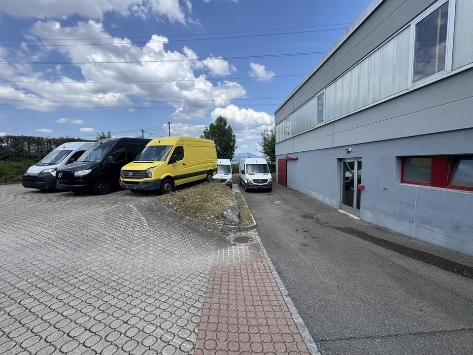Gewerbehalle in Altendorf