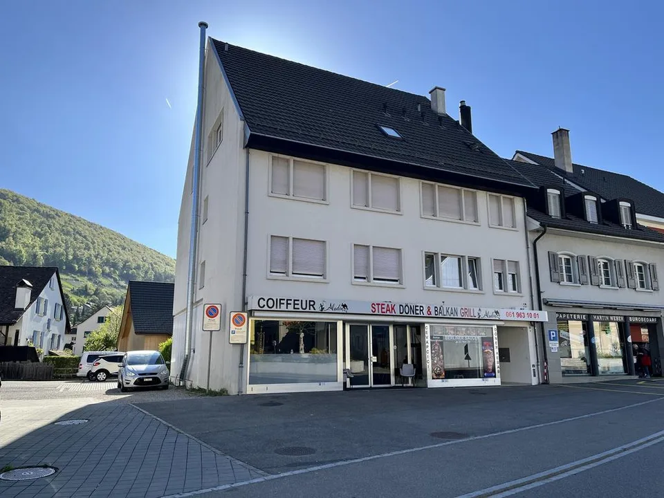 Grosszügige Gewerbefläche zu mieten an guter Lage