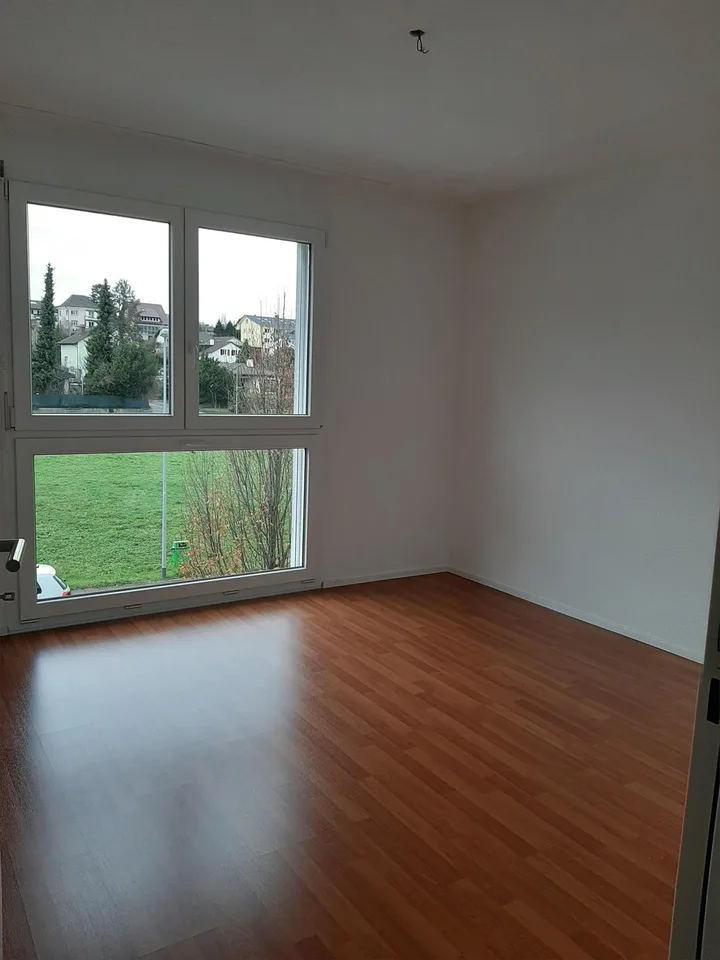 attraktive, helle Wohnung mit toller Fernsicht und Nähe zur Aare
