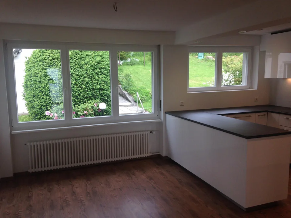 helle, lichtdurchflutete 4.5 Zimmerwohnung