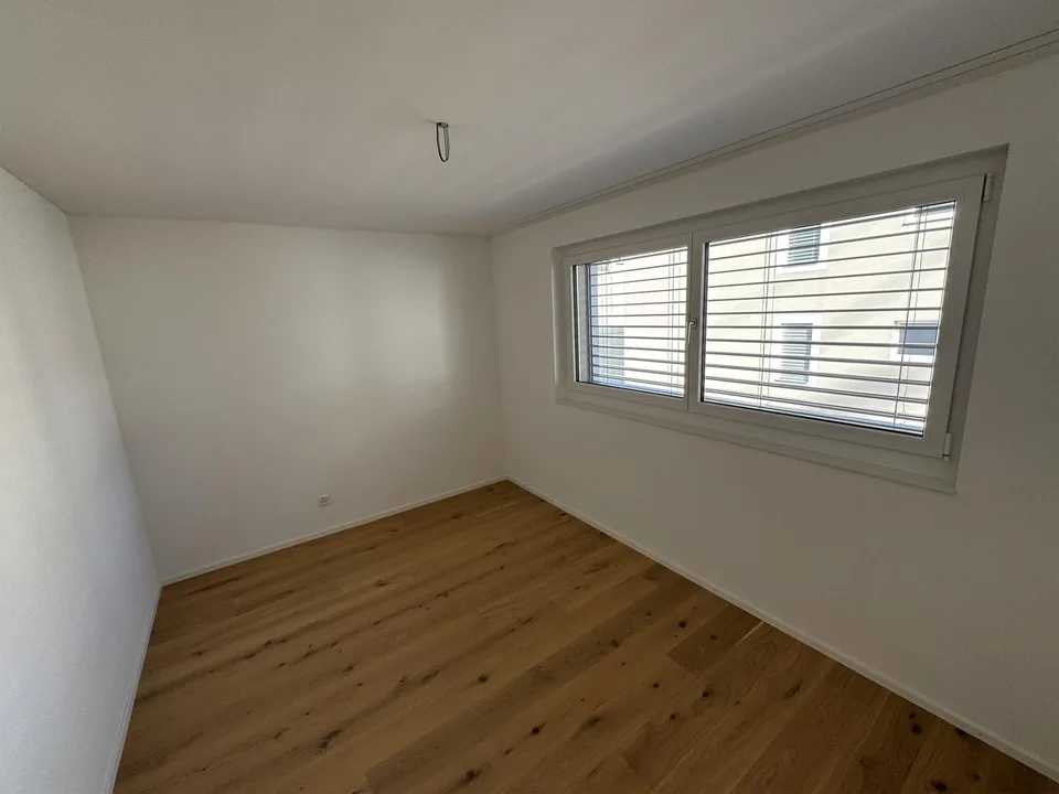 Neubau / 4.5-Zi.-Wohnung Erdgeschoss