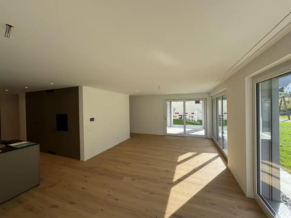 Neubau / 4.5-Zi.-Wohnung Erdgeschoss