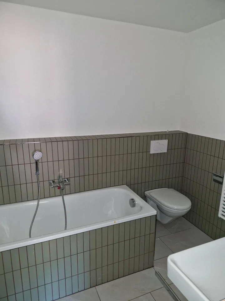 Attraktive und neu sanierte 5.5 Zimmer-Wohnung zu vermieten