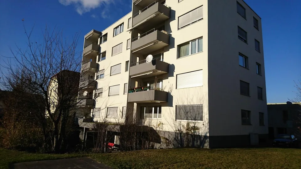 Sehr schöne, sonnige Wohnung im Zentrum
