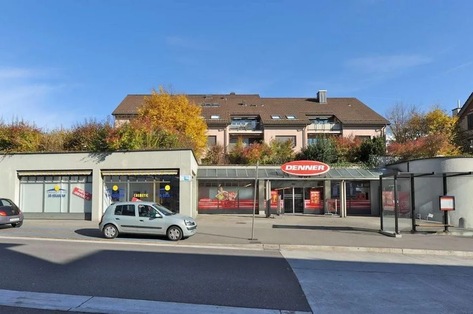 Parken in der Nähe des Bahnhofs Wallisellen