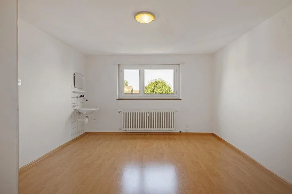 Charmantes Studio / Büro im Dachgeschoss zu vermieten – 22 m² – ab ...
