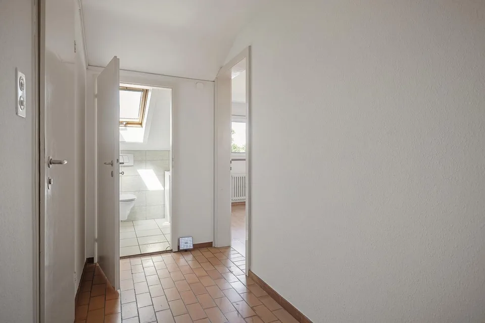 Charmantes Studio / Büro im Dachgeschoss zu vermieten – 22 m² – ab ...
