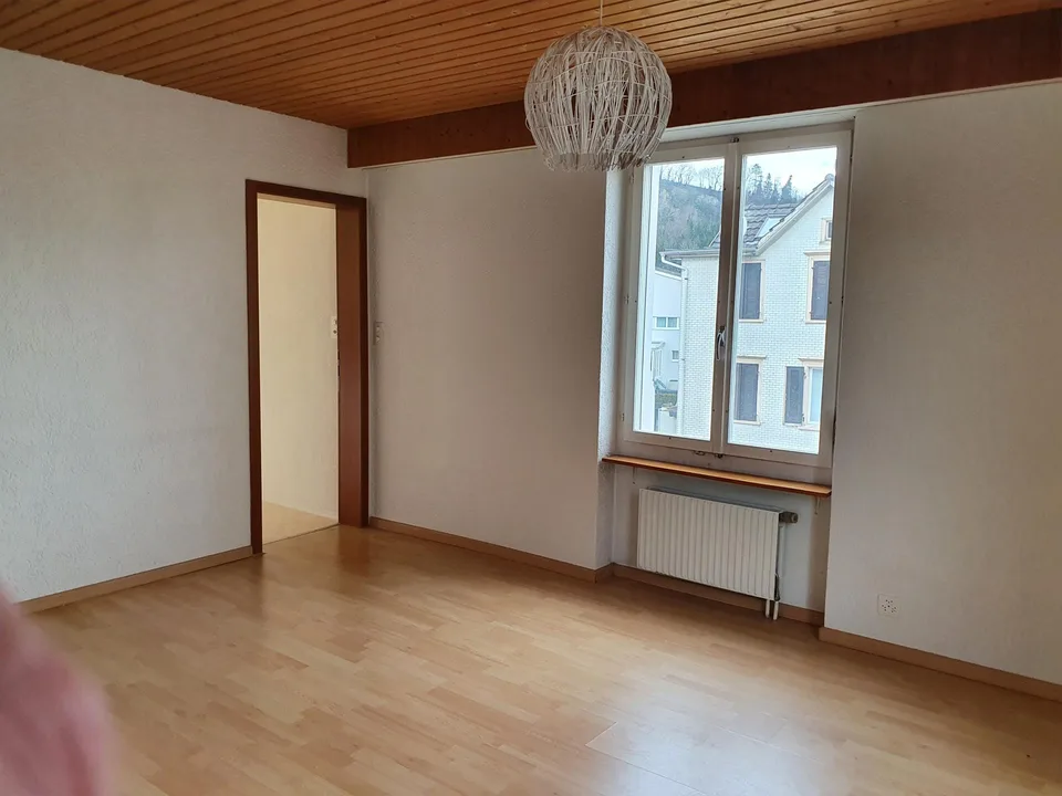 3,5-Zimmerwohnung mit Parkplatzmöglichkeit