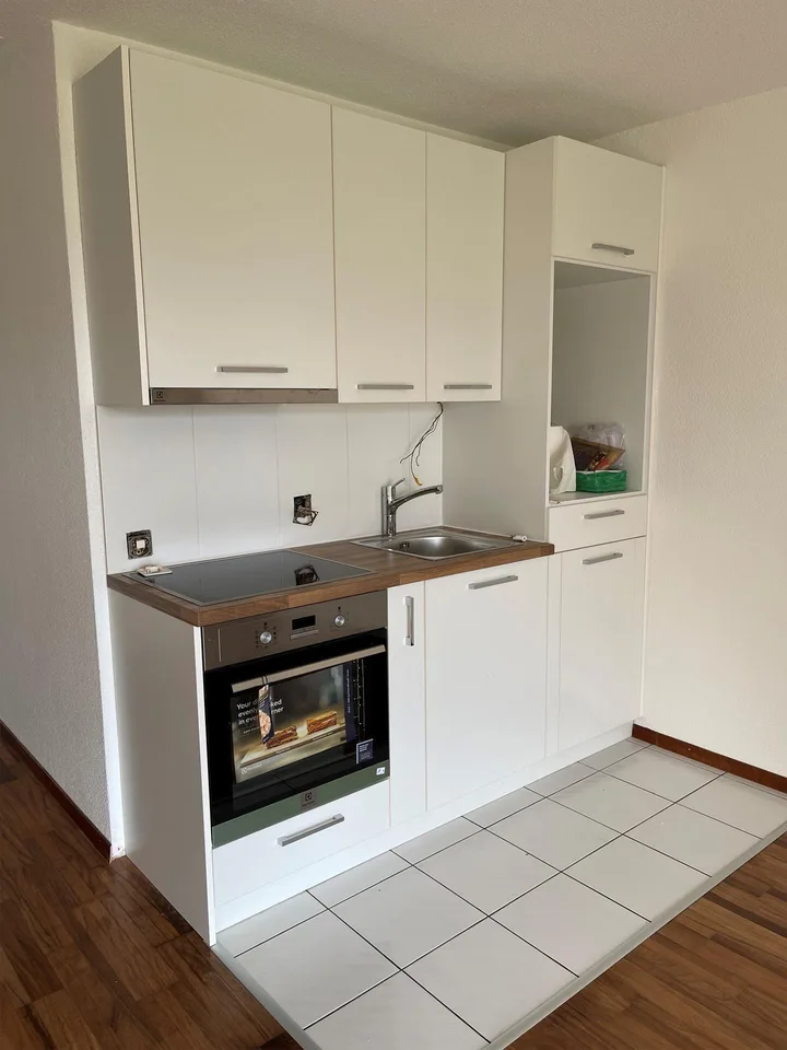 2 1/2 Zimmer-Wohnung mit sonnigem Balkon