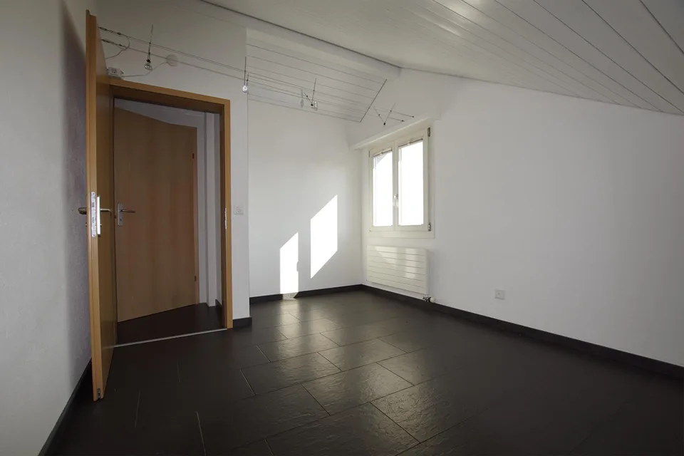 Tolle 3 - Zimmer-Dachwohnung