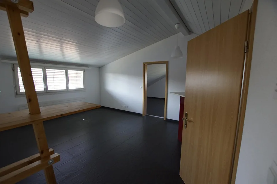 Tolle 3 - Zimmer-Dachwohnung