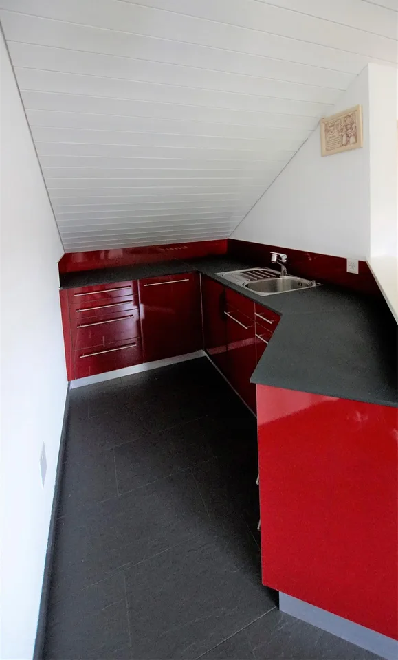 Tolle 3 - Zimmer-Dachwohnung