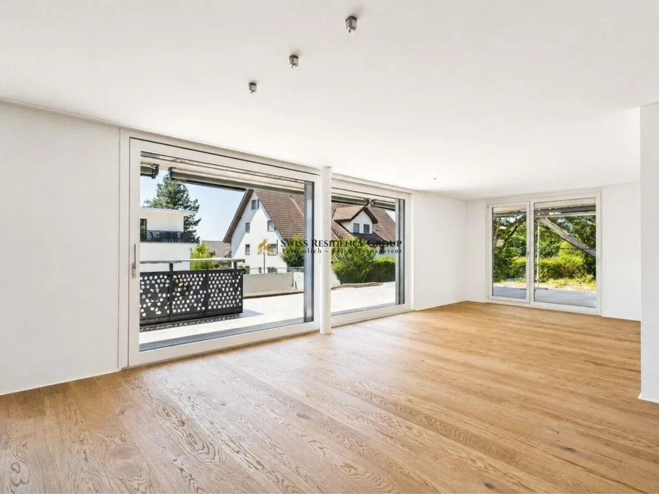 Modernes 5.5-Zimmer Zuhause mit Terrasse, Garten und Kühlung