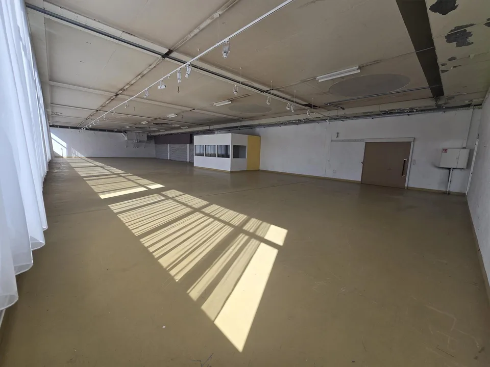 Lagerhalle Halle Gewerbe Lagerfkäche beheizt 780m2