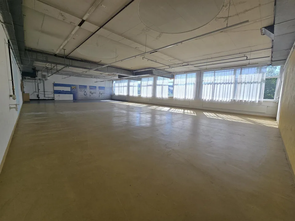 Lagerhalle Halle Gewerbe Lagerfkäche beheizt 780m2