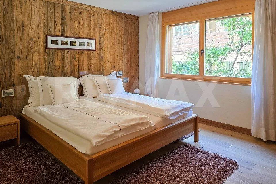 Furnished 5½-room apartment in modern chalet style with wellness area